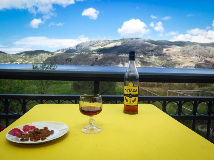 Villa Rania: Ευάερη Βίλα Με Θέα Τη Θάλασσα Lixouri Esterno foto