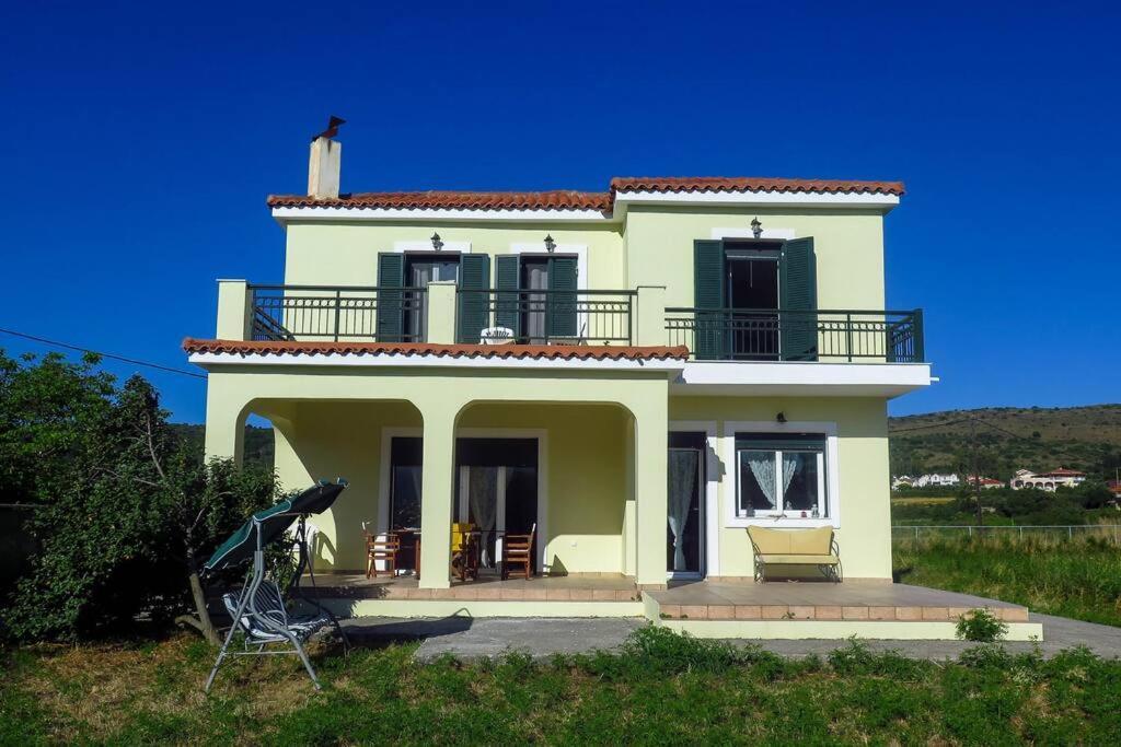 Villa Rania: Ευάερη Βίλα Με Θέα Τη Θάλασσα Lixouri Esterno foto