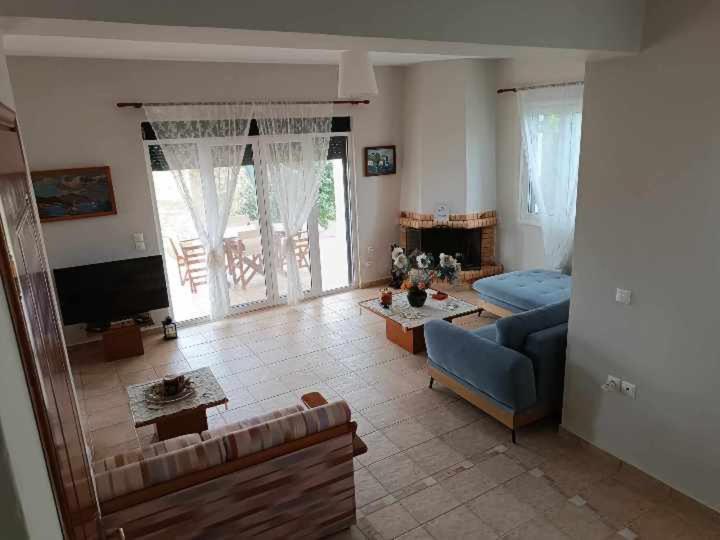 Villa Rania: Ευάερη Βίλα Με Θέα Τη Θάλασσα Lixouri Esterno foto
