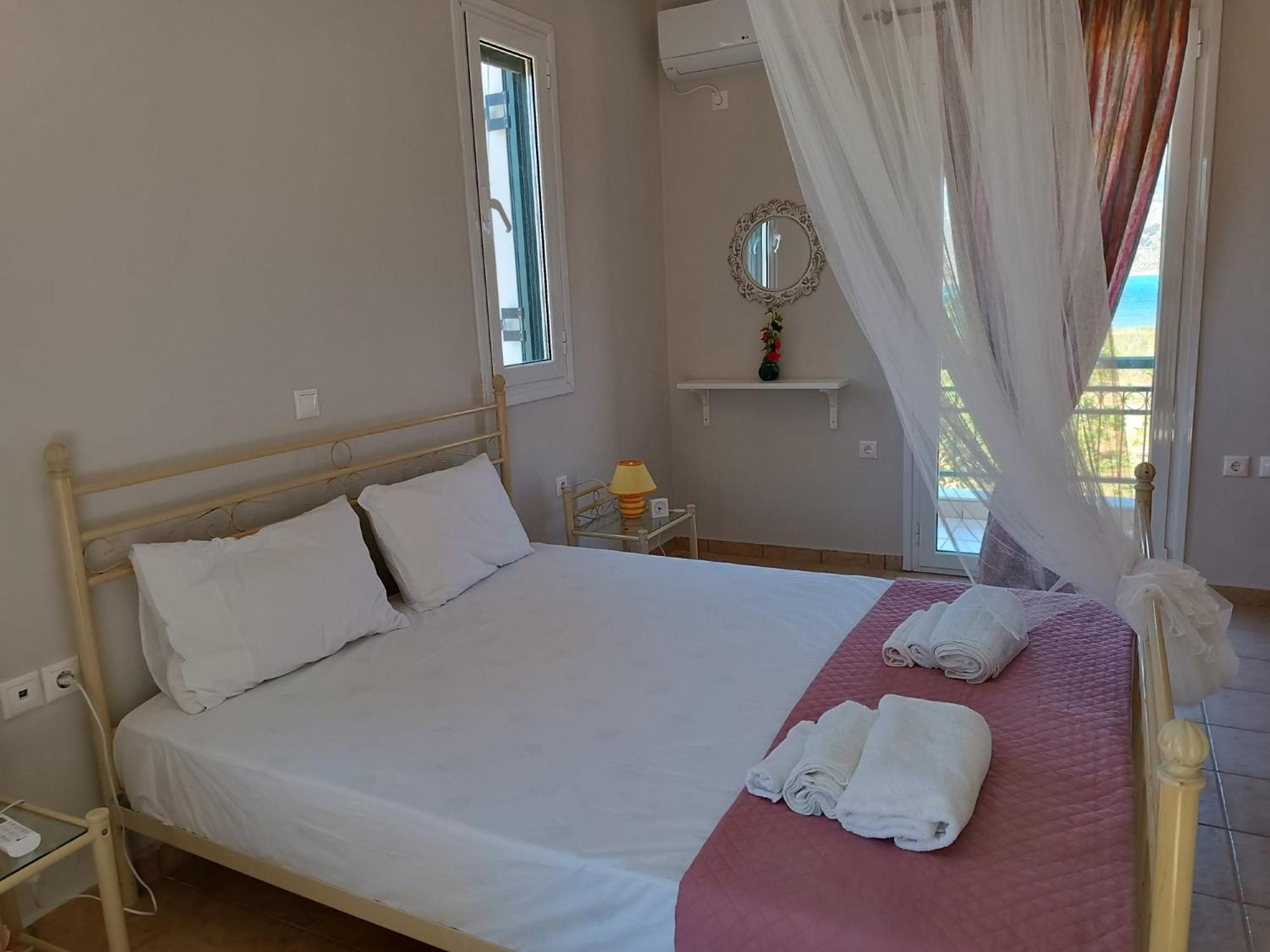 Villa Rania: Ευάερη Βίλα Με Θέα Τη Θάλασσα Lixouri Esterno foto